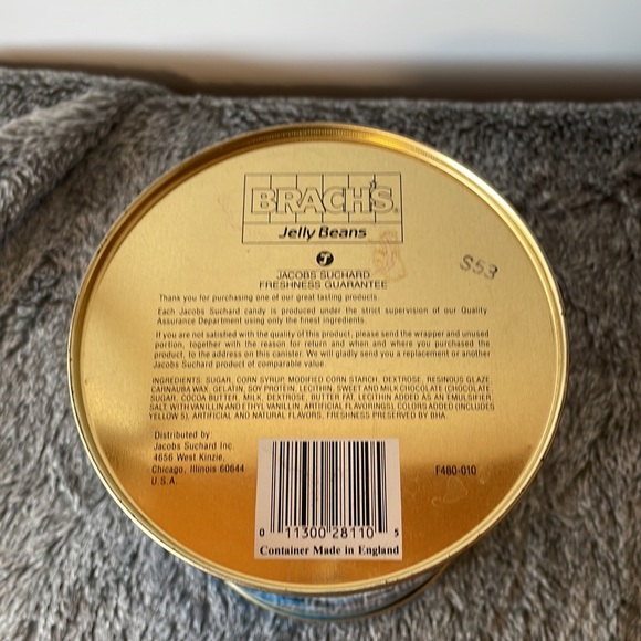 Collectible Bugs Bunny 50th Anniversary Brachs Tin (Empty) - Picture 7 of 13